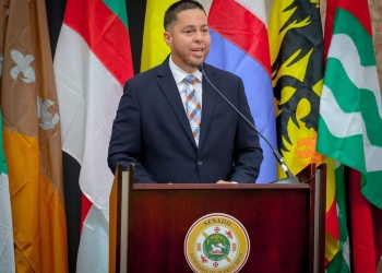 El senador Héctor “Gaby” González presentó una medida legislativa que busca reducir el desperdicio de alimentos y promover su redistribución a organizaciones que atienden poblaciones vulnerables en Puerto Rico.
